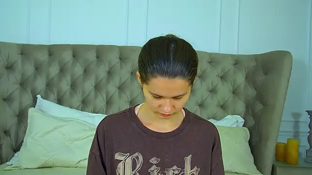 JuliettaTiffani online show from 07-12-26, 04:14