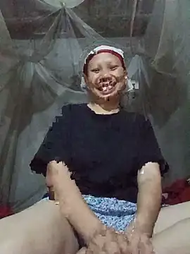 Snapshot of Ila-min chatting on 07-05-26, 11:50 Ila-min online show from 07-05-26, 11:50