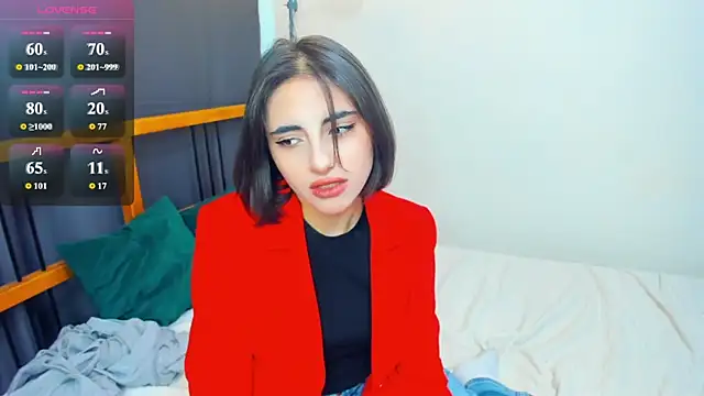 LunarLori online show from 06-29-26, 08:09