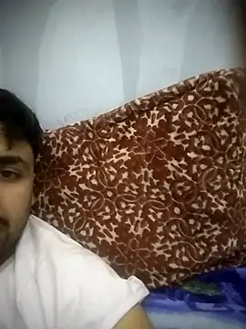 Snapshot of tipou211 chatting on 06-06-26, 03:00 tipou211 online show from 06-06-26, 03:00