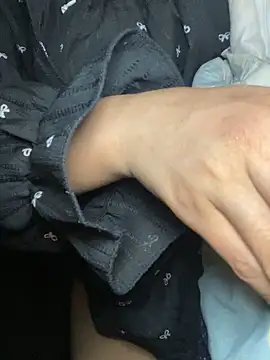 Toiyeuanh online show from 06-14-26, 02:24