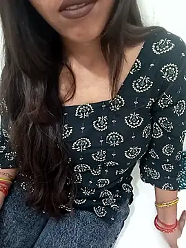 Meenakshi rajput online show from 06-10-26, 04:12
