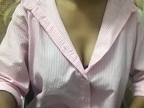 Sizzling Maya online show from 06-11-26, 09:40