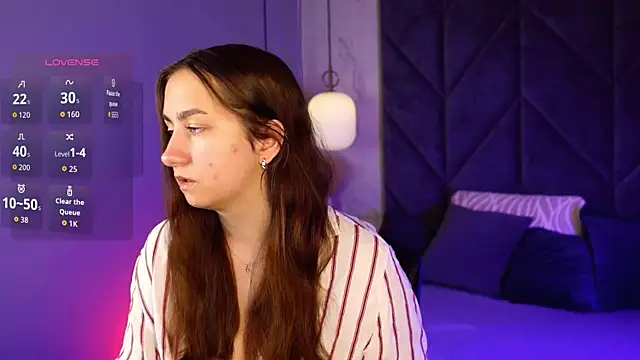 polly bloomm online show from 07-18-26, 05:33
