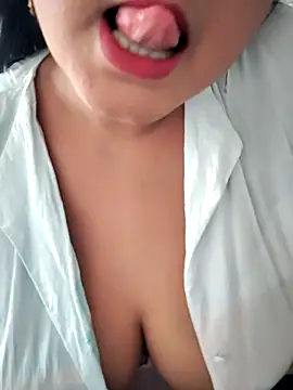 Lusty mussty online show from 07-06-26, 06:43