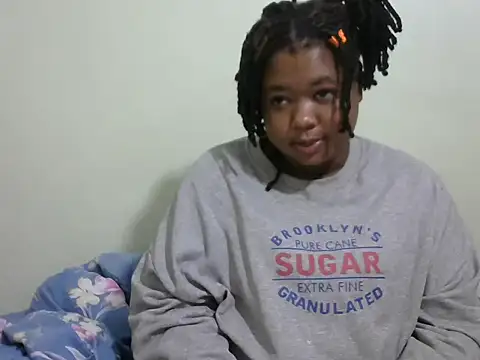 pretty julie22 online show from 06-27-26, 04:12