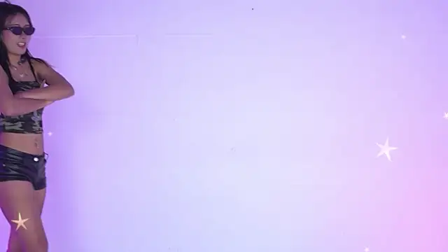 Snapshot of Velvet--girl chatting on 07-20-26, 11:12 Velvet--girl online show from 07-20-26, 11:12