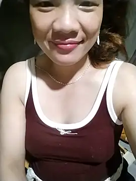 Snapshot of Eirlys-baby chatting on 06-15-26, 11:01 Eirlys-baby online show from 06-15-26, 11:01