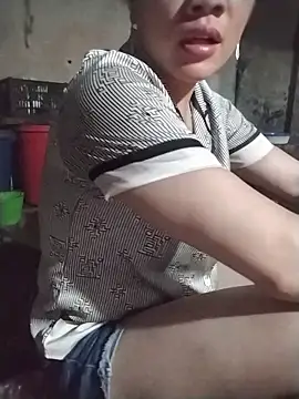 Snapshot of Eirlys-baby chatting on 06-19-26, 12:20 Eirlys-baby online show from 06-19-26, 12:20