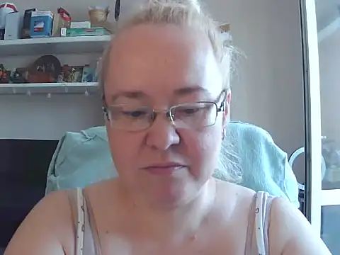 Snapshot of Viola27 chatting on 07-27-26, 06:31 Viola27 online show from 07-27-26, 06:31
