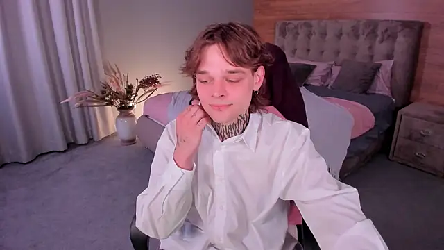 smoozie kun online show from 06-10-26, 03:11