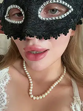 AlexandraMoore03 online show from 06-23-26, 12:03