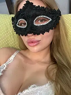 AlexandraMoore03 online show from 07-17-26, 05:47