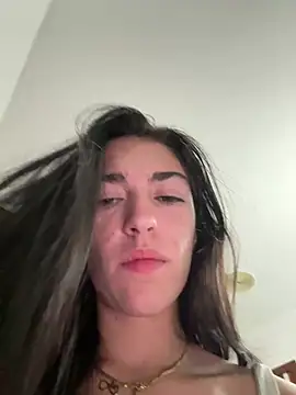 adrianaasoler online show from 07-07-26, 10:14