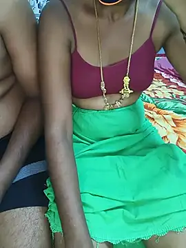 Snapshot of sweet_saranya chatting on 07-08-26, 04:39 sweet saranya online show from 07-08-26, 04:39