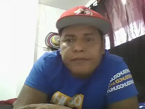 Snapshot of Moreno836966 chatting on 07-14-26, 06:24 Moreno836966 online show from 07-14-26, 06:24