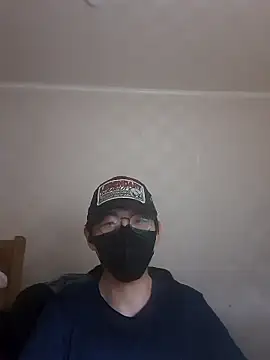 TYYUIOE3 online show from 06-13-26, 03:43