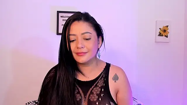 LauraToro  online show from 07-31-26, 01:32
