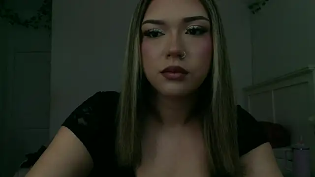 juicyxi online show from 06-11-26, 05:33