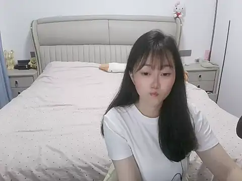 Emgirl-00 online show from 06-15-26, 02:08