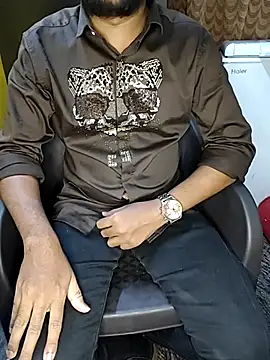 Snapshot of Lawrencedlkk007 chatting on 05-20-26, 10:27 Lawrencedlkk007 online show from 05-20-26, 10:27