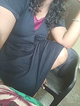 Snapshot of Tamil_Aathira_sri chatting on 06-14-26, 07:54 Tamil Aathira sri online show from 06-14-26, 07:54