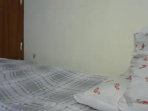 prettygurl- online show from 06-19-26, 10:24