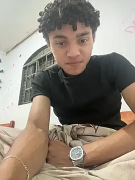 Guilhermesousaferro online show from 06-14-26, 12:41