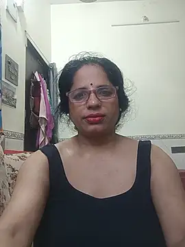 Snapshot of SWEETY01990 chatting on 07-13-26, 08:39 SWEETY01990 online show from 07-13-26, 08:39