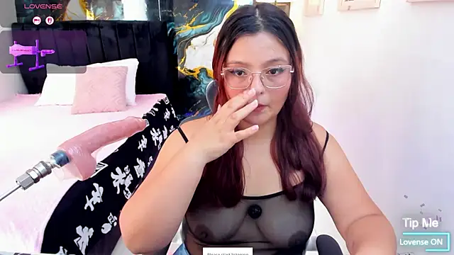 Snapshot of Miss_Kloee chatting on 07-25-26, 07:11 Miss Kloee online show from 07-25-26, 07:11