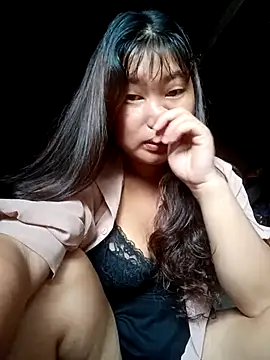 Emelyzz online show from 07-19-26, 02:15