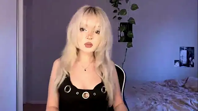 Velvets Vixens01 online show from 06-10-26, 05:45