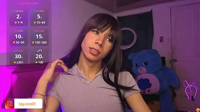 lady Tayron online show from 06-12-26, 03:49