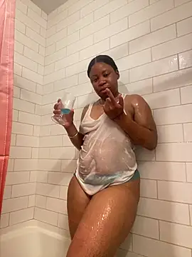 Snapshot of CurvyBabe1989 chatting on 06-12-26, 01:15 CurvyBabe1989 online show from 06-12-26, 01:15