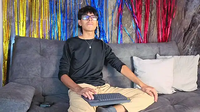 Noha King online show from 06-19-26, 01:37