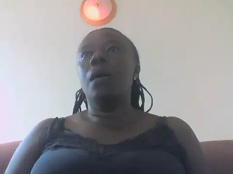 Snapshot of laula3030 chatting on 06-30-26, 09:10 laula3030 online show from 06-30-26, 09:10