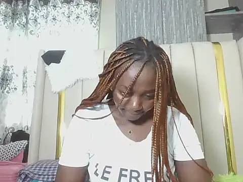 Snapshot of Creamysexymesy chatting on 06-11-26, 11:19 Creamysexymesy online show from 06-11-26, 11:19