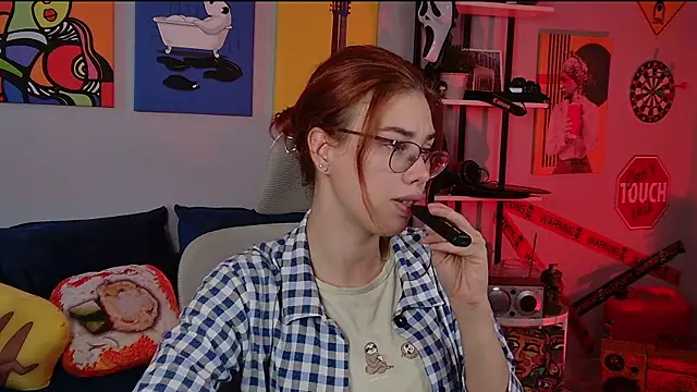 Snapshot of SeraphineDuskryn chatting on 07-20-26, 08:06 SeraphineDuskryn online show from 07-20-26, 08:06