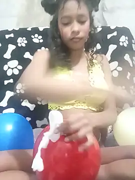 AlmaDream online show from 06-19-26, 03:44