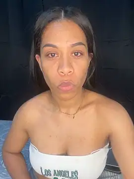 Thasie online show from 06-19-26, 05:56