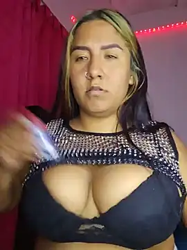 Snapshot of IamAmbar01 chatting on 06-28-26, 01:33 IamAmbar01 online show from 06-28-26, 01:33