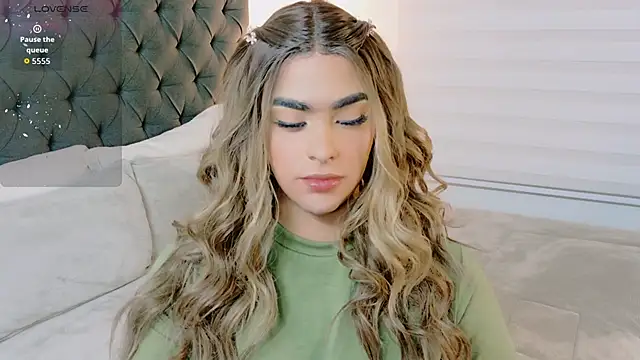 Snapshot of Scarlethvhonparker chatting on 11-06-25, 02:56 Scarlethvhonparker online show from 11-06-25, 02:56