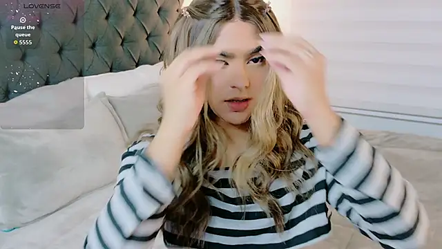 Snapshot of Scarlethvhonparker chatting on 11-15-25, 02:42 Scarlethvhonparker online show from 11-15-25, 02:42