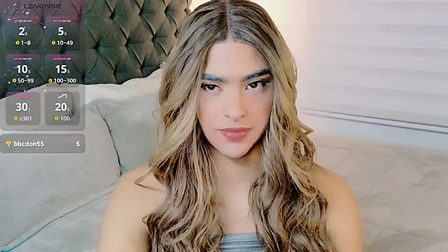 Snapshot of Scarlethvhonparker chatting on 02-06-26, 02:27 Scarlethvhonparker online show from 02-06-26, 02:27