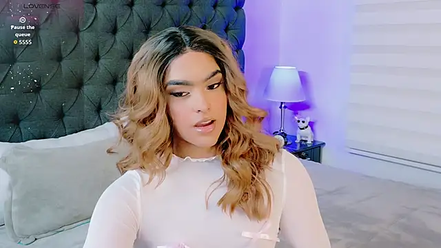 Snapshot of Scarlethvhonparker chatting on 03-15-26, 10:05 Scarlethvhonparker online show from 03-15-26, 10:05