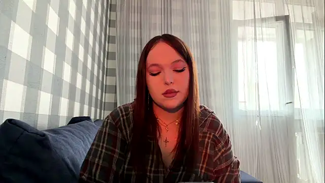 Snapshot of MijyHiline chatting on 06-13-26, 11:30 MijyHiline online show from 06-13-26, 11:30