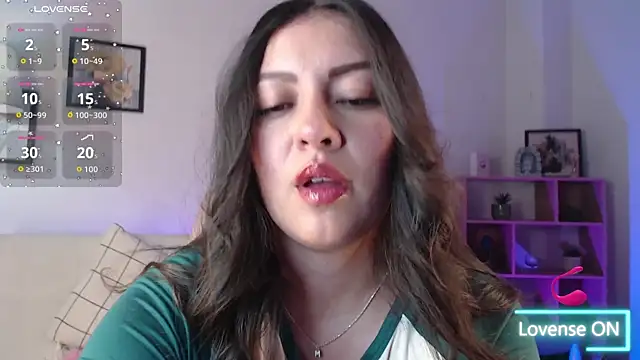 Cloee dss online show from 06-17-26, 07:59