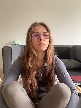 Isabella honey online show from 06-15-26, 03:47