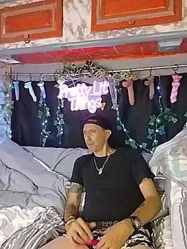 TuzdayG online show from 06-24-26, 11:48