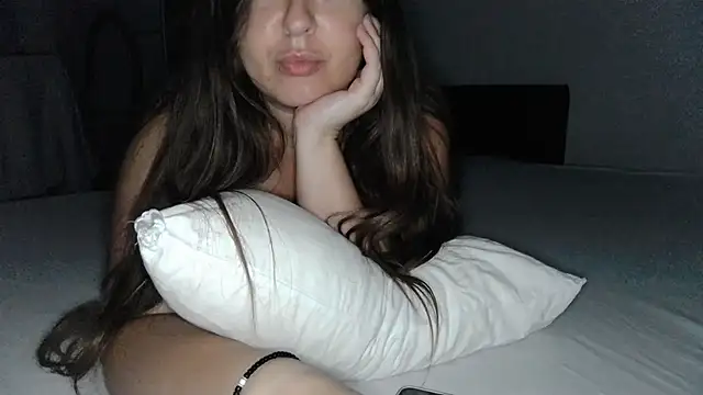 Snapshot of Monia9530 chatting on 07-13-26, 10:34 Monia9530 online show from 07-13-26, 10:34